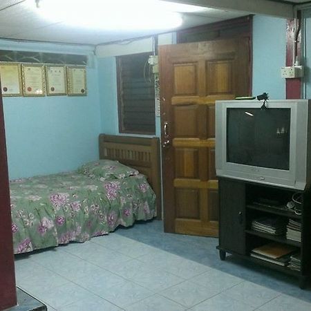 Homestay Bukit Gantang Hotel Taiping Exteriör bild
