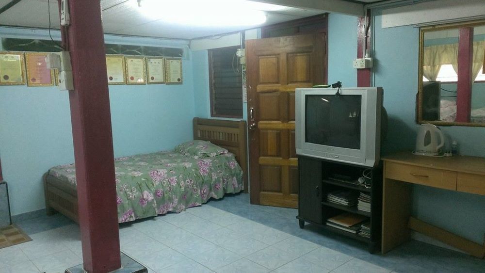 Homestay Bukit Gantang Hotel Taiping Exteriör bild